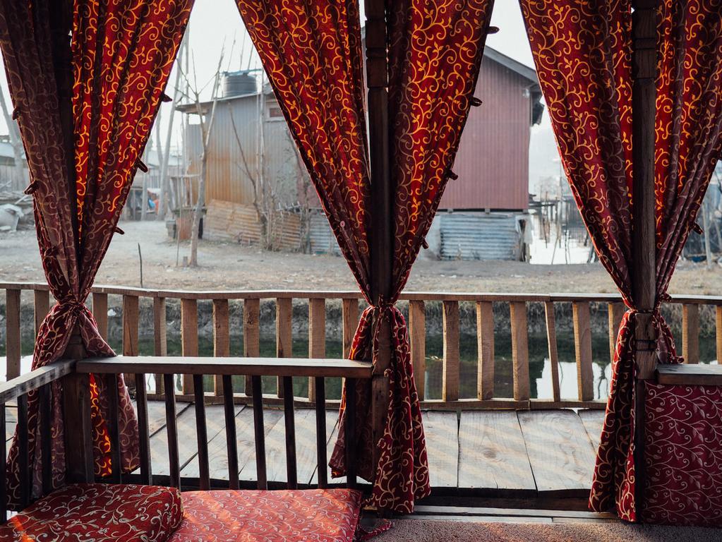 Veena Palace Group Of Houseboats Srīnagar Extérieur photo