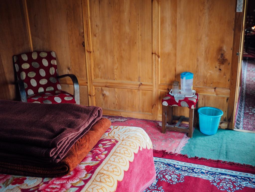 Veena Palace Group Of Houseboats Srīnagar Extérieur photo