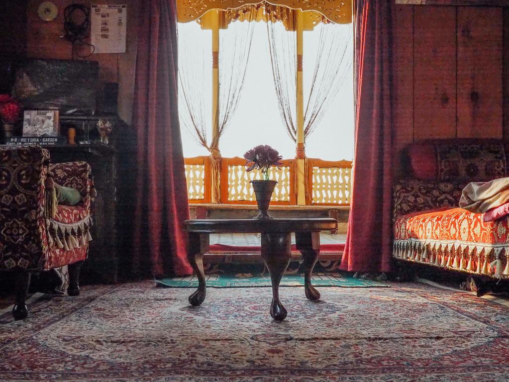 Veena Palace Group Of Houseboats Srīnagar Extérieur photo