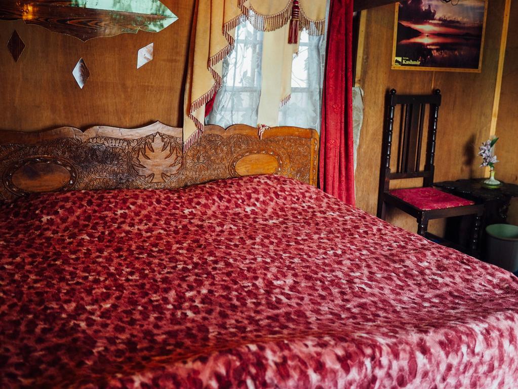 Veena Palace Group Of Houseboats Srīnagar Extérieur photo